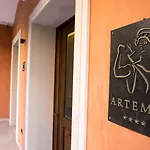 Artemis Hotel 4*