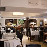 Hotel Artemis 4*