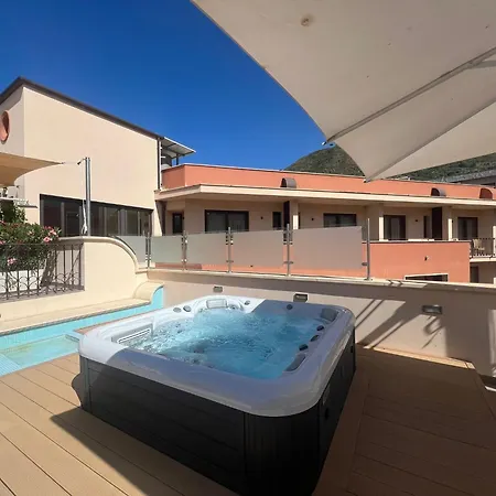 Artemis Hotel