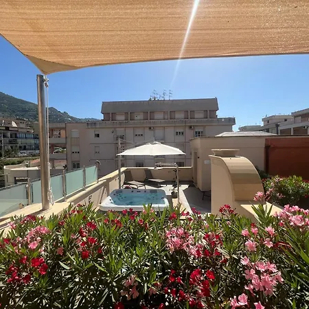 Artemis Hotel 4*