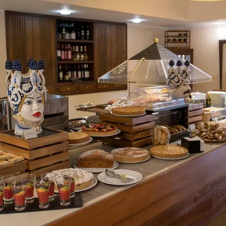 Artemis تْشيفالو