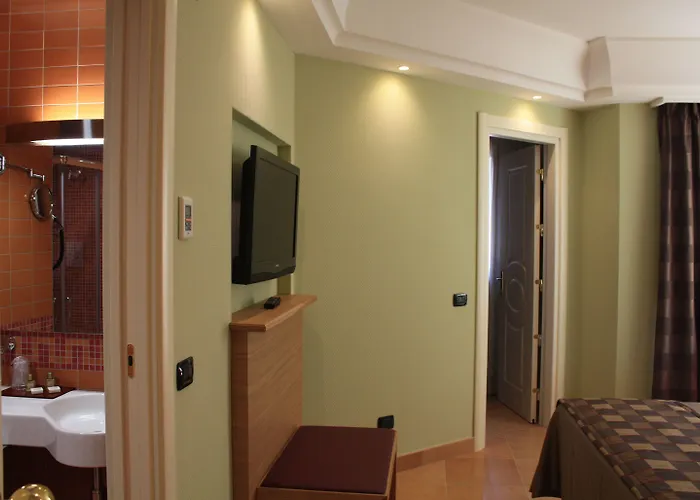 Artemis فندق تْشيفالو