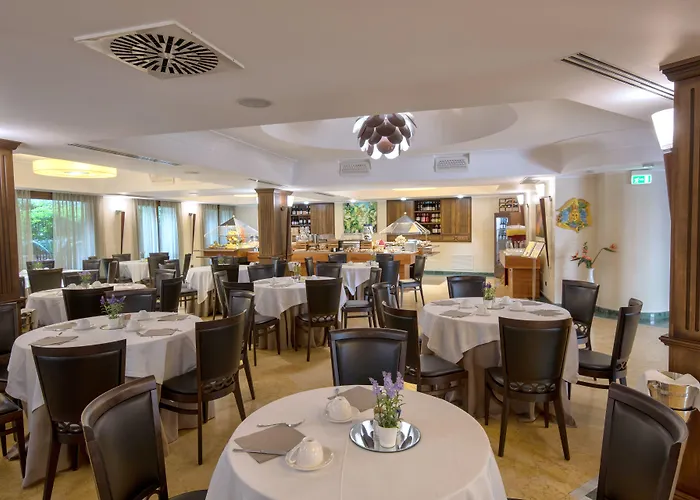 Artemis 4* تْشيفالو